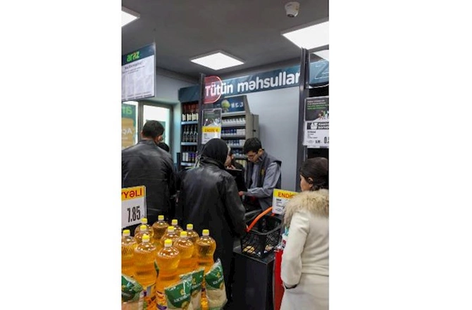 “Araz” supermarket Laçında — FOTOLAR “Araz” supermarket Laçında — FOTOLAR