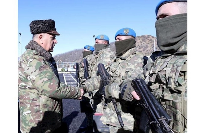 Zakir Həsənov Laçında hərbi qulluqçularla görüşdü — VİDEO/FOTO
