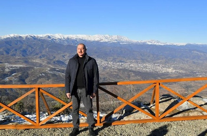 Prezident Xocalının Dağdağan kəndində — FOTOLAR (YENİLƏNİB)