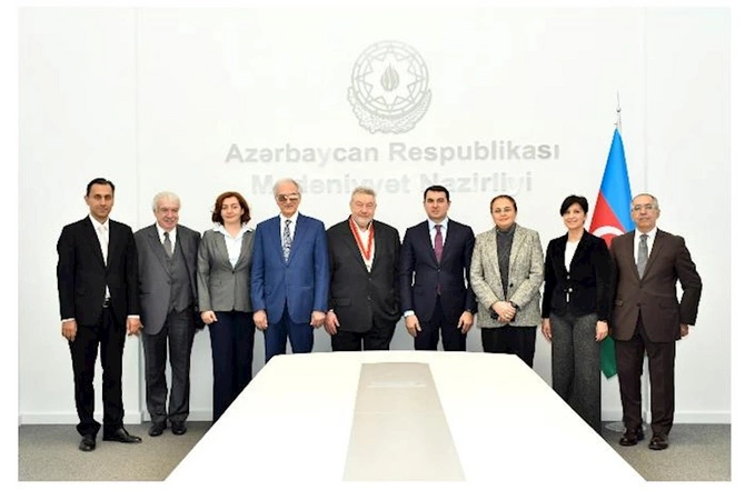 Yuli Qusmana “Şərəf” ordeni təqdim edildi — FOTOLAR Yuli Qusmana “Şərəf” ordeni təqdim edildi — FOTOLAR
