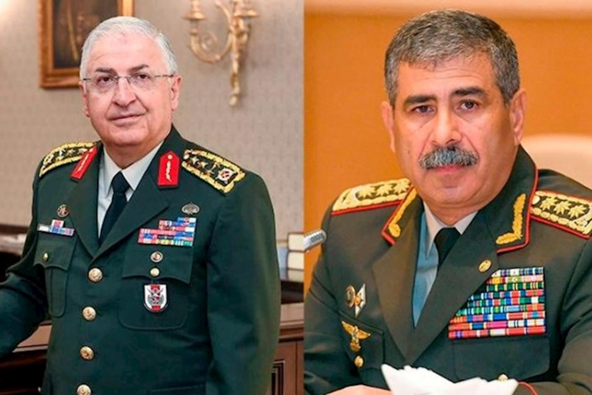 Azərbaycanın müdafiə naziri türkiyəli həmkarına başsağlığı verib