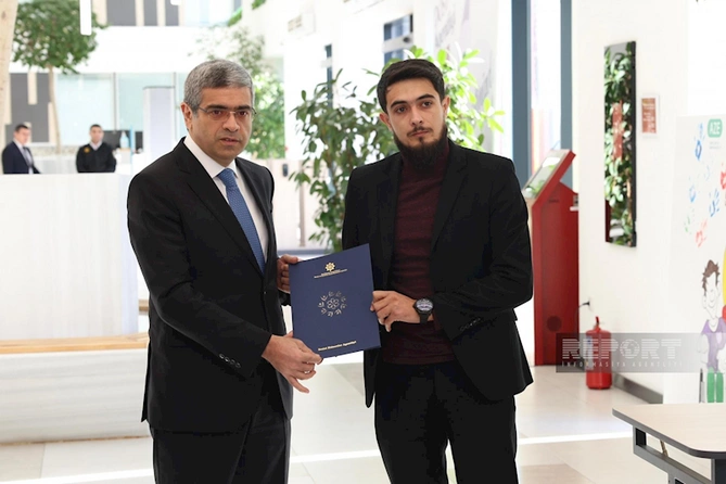 Şəhid ailələrinə, müharibə əlillərinə daha 200 mənzil və fərdi ev verilib Şəhid ailələrinə, müharibə əlillərinə daha 200 mənzil və fərdi ev verilib