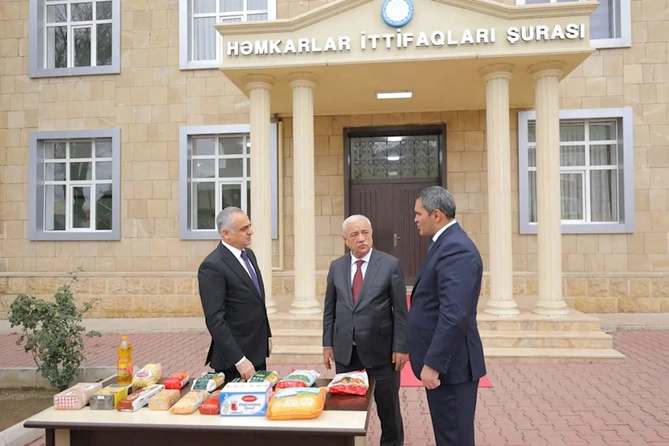 Naxçıvanda 1250 ailəyə bayram sovqatı göndərilib — FOTOLAR Naxçıvanda 1250 ailəyə bayram sovqatı göndərilib — FOTOLAR