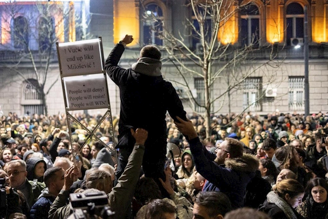 “Rəngli inqilablar”ın yeni hədəfi: Qərb Serbiyanı qarışdırır — ŞƏRH “Rəngli inqilablar”ın yeni hədəfi: Qərb Serbiyanı qarışdırır — ŞƏRH