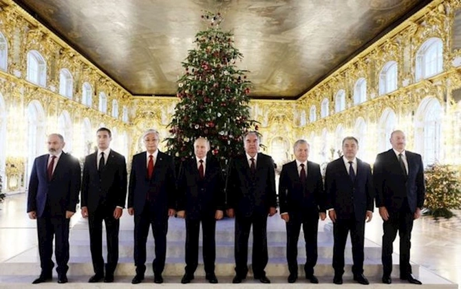Prezident İlham Əliyev Sankt-Peterburqda “Yekaterina sarayı” ilə tanış olub — FOTOLAR Prezident İlham Əliyev Sankt-Peterburqda “Yekaterina sarayı” ilə tanış olub — FOTOLAR
