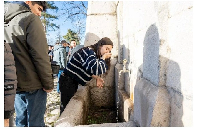 “Həmrəylik Günü ərəfəsində jurnalistlər Şuşada birlik nümayiş etdirdi...” — Aytəkin Alxaslının səfər TƏƏSSÜRATLARI “Həmrəylik Günü ərəfəsində jurnalistlər Şuşada birlik nümayiş etdirdi...” — Aytəkin Alxaslının səfər TƏƏSSÜRATLARI