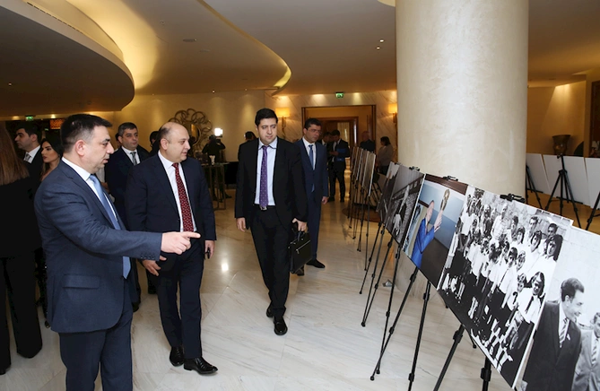 “Azərbaycan mətbuatının inkişafında Ümummilli Lider Heydər Əliyevin rolu” mövzusunda konfrans keçirilib — FOTO