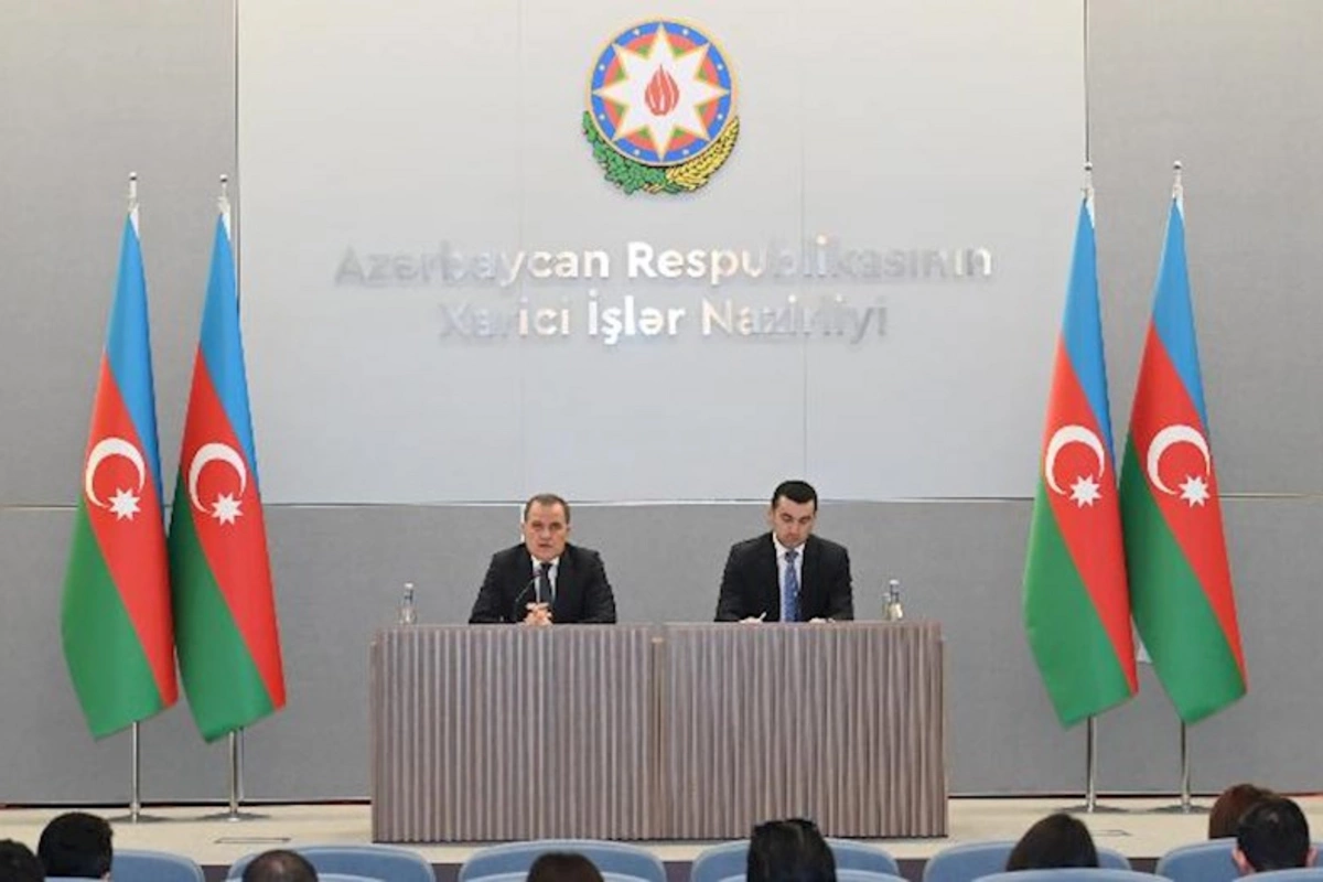 XİN-də mətbuat konfransı oldu, nazir sualları cavablandırdı — VİDEO (YENİLƏNİB)