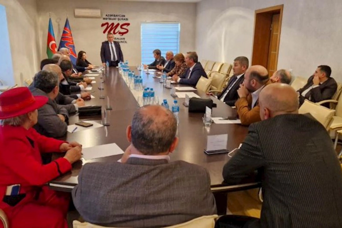 Mətbuat Şurasında 2023-cü ilin son iclası keçirildi