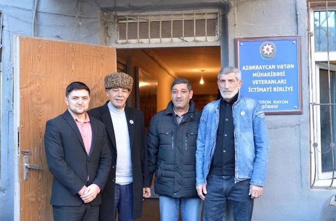 “Azərduz” Yeni il münasibətilə sakinləri təbrik etdi — FOTOLAR