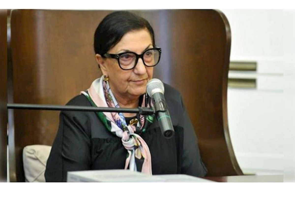 Dilarə Seyidzadə: “Heydər Əliyevlə bağlı qeydlər apardığım 60 dəftərim var” — VİDEO