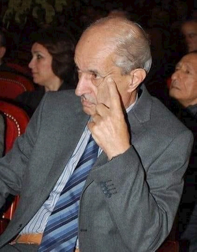BDU-nun professoru vəfat edib BDU-nun professoru vəfat edib