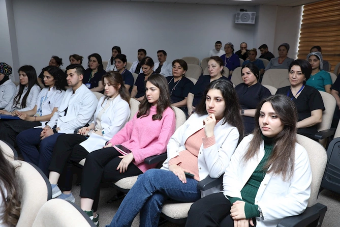 Səhiyyə, Ekologiya və Təbii Sərvətlər nazirliklərinin birgə təşkilatçılığı ilə tibb işçiləri üçün maarifləndirici tədbir keçirilib