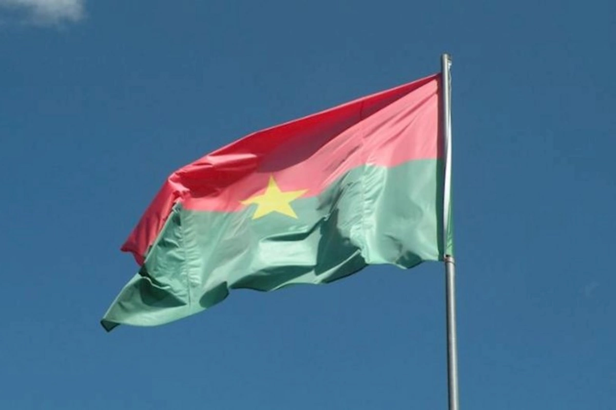 Burkina-Fasoda fransızcanın rəsmi statusu ləğv edildi