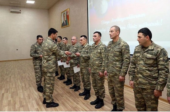 Bayramla əlaqədar orduda silsilə tədbirlər keçirilib — VİDEO/FOTO