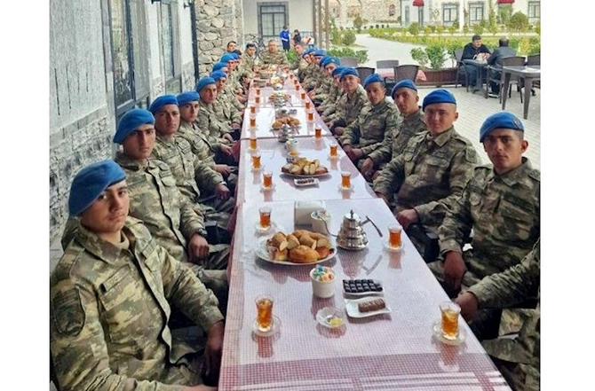 Bayramla əlaqədar orduda silsilə tədbirlər keçirilib — VİDEO/FOTO
