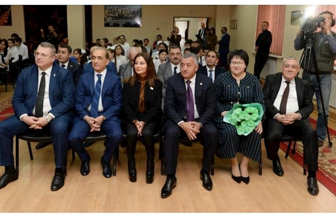Həştərxanda Heydər Əliyevin 100 illik yubileyinə həsr olunmuş təntənəli tədbir keçirildi — FOTOLAR