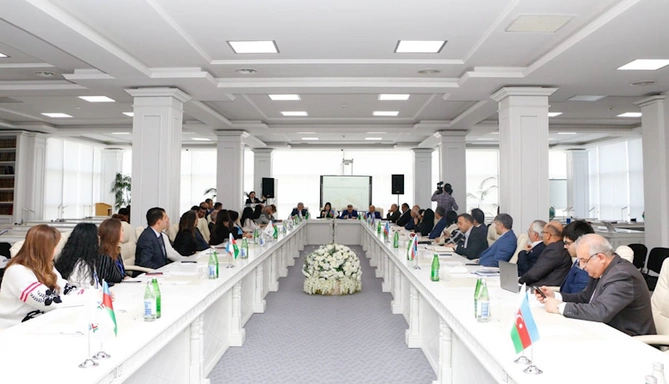 Qulu Məhərrəmli: Yaxşı saytlarımız, redaktorlarımız var — FOTO Qulu Məhərrəmli: Yaxşı saytlarımız, redaktorlarımız var — FOTO
