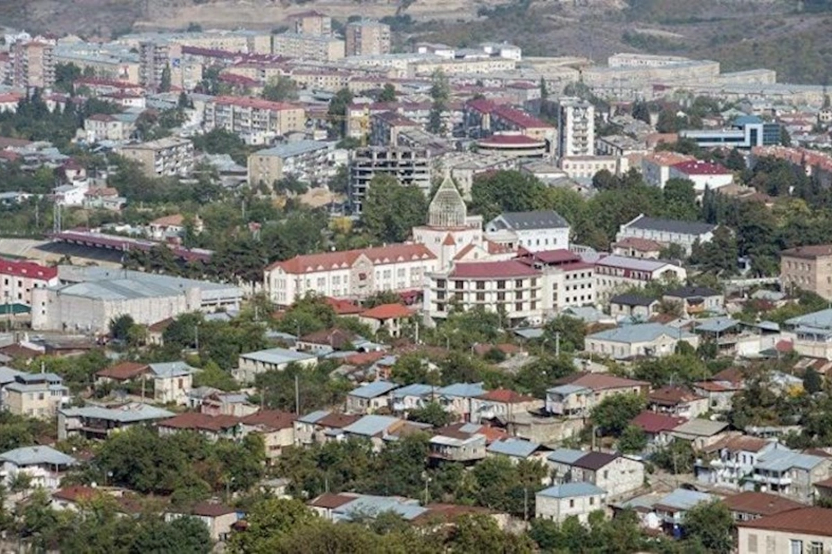 Xankəndidə tam orta məktəb istifadəyə verildi