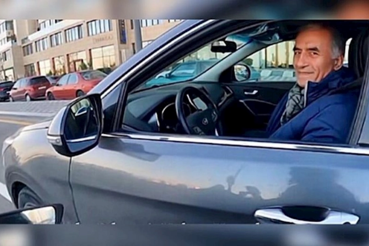 Bayker qayda pozan sürücüyə: “Dayı, az qala baqaja girəcəkdim” — VİDEO