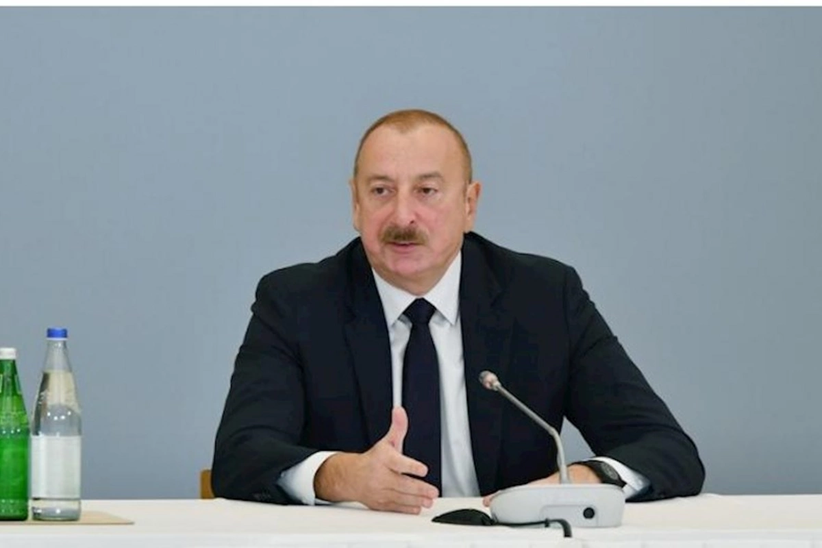 “Sülh sazişi 20-dən az maddədən ibarət sənəddir”