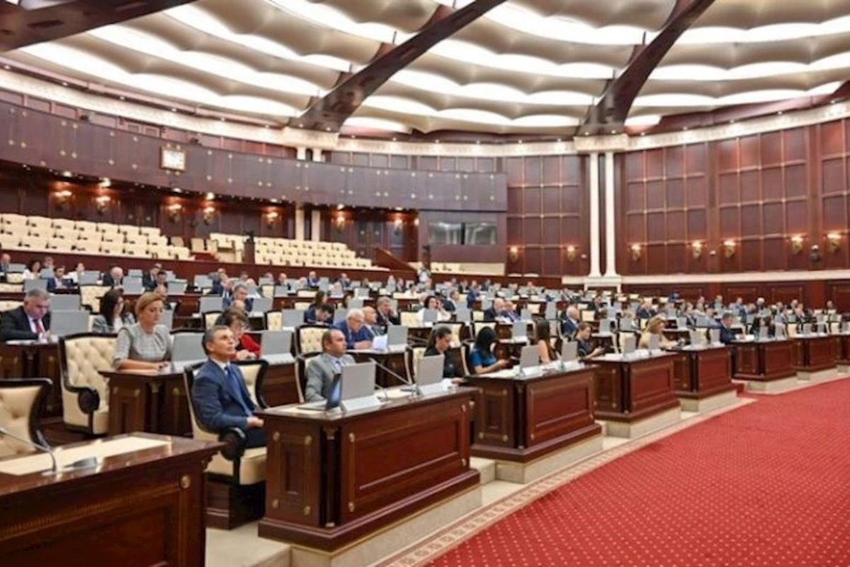 Milli Məclisin növbədənkənar sessiyasının növbəti iclası keçirilir