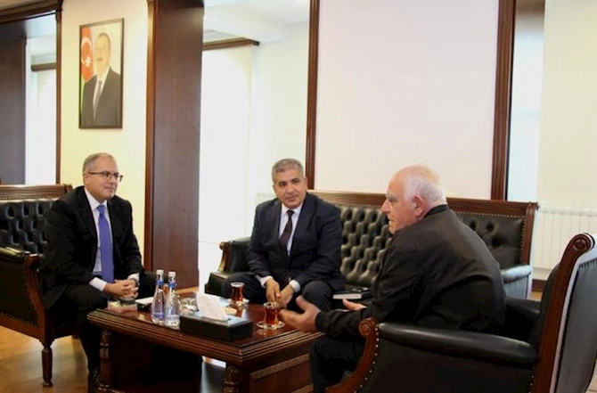 Səbail RİH başçısı Vətən müharibəsi şəhidi Əli Nağıyevin ailə üzvü ilə görüşüb — FOTOLAR