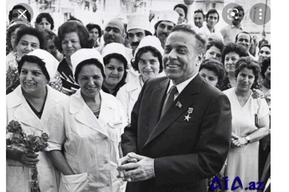 Ulu öndər Heydər Əliyev: “Həkimlik peşəsi müqəddəs bir peşədir”