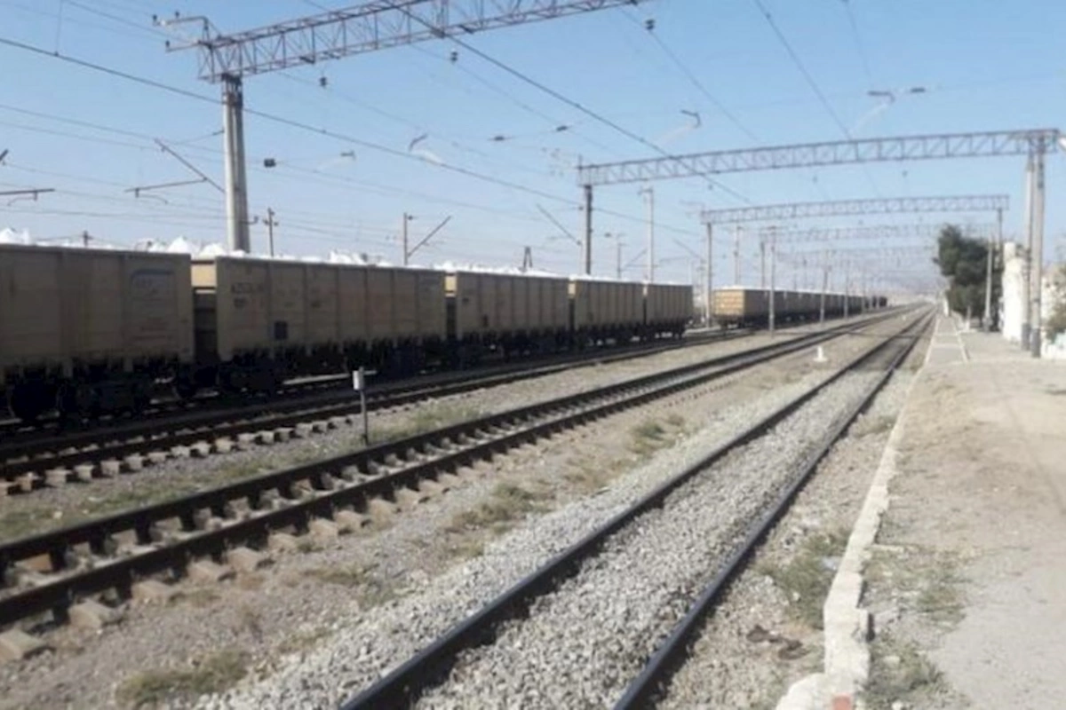 Tovuz sakini qatarın altında qaldı