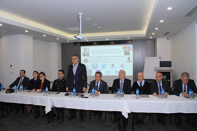 Vəkillər Kollegiyasının təşkilatçılığı ilə tələbələr arasında Dəmir yumruq intellektual müsabiqə başlayıb — FOTOLAR
