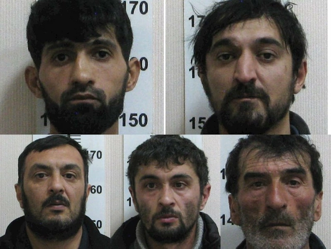 Narkotikə görə saxlanıldı, evindən snayper çıxdı — FOTO