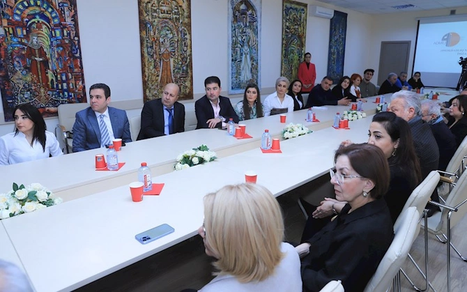 Xəzər Media Mərkəzi ilə ADMİU arasında memorandum imzalandı — VİDEO/FOTO Xəzər Media Mərkəzi ilə ADMİU arasında memorandum imzalandı — VİDEO/FOTO