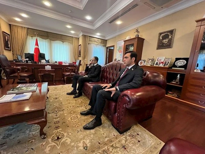 Qərbi Azərbaycan İcmasının rəhbərliyi Türkiyənin Azərbaycandakı səfirliyini ziyarət edib — FOTO