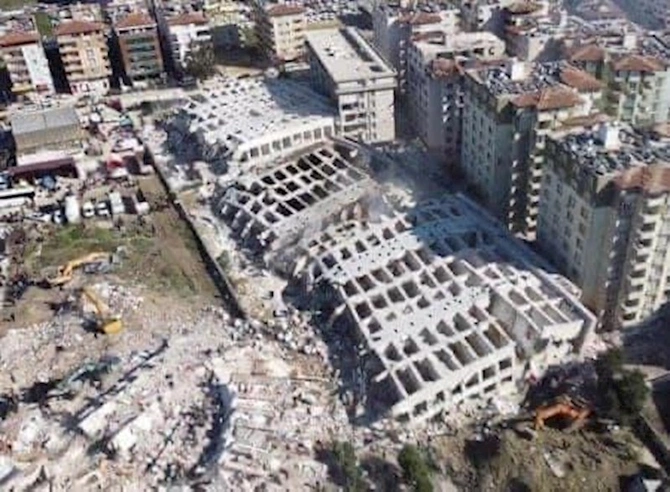 Renessans Rezidansın sahibi, baş memarı və inşaat mühəndisi saxlanıldı — FOTOLAR