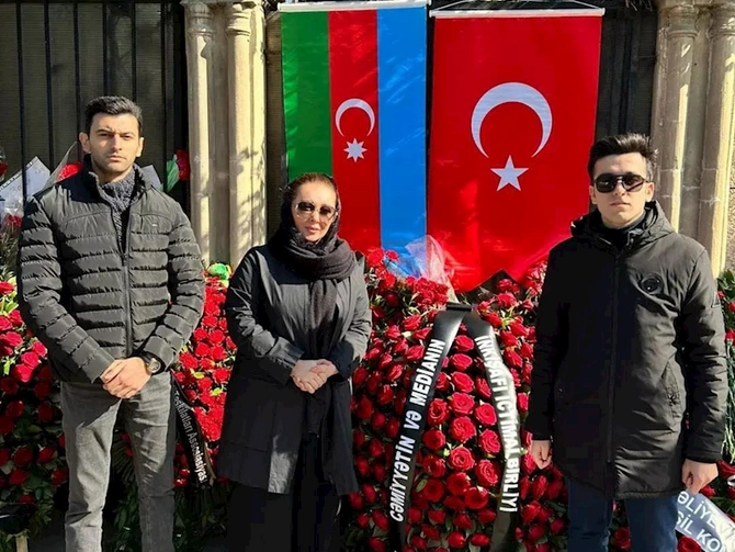 “Cəmiyyətin və Medianın İnkişafı” İctimai Birliyi rəhbərliyi Türkiyəyə başsağlığı verdi — FOTOLAR