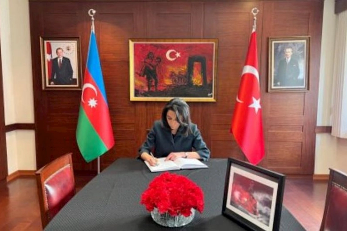 Səbinə Əliyeva Türkiyənin Azərbaycandakı səfirliyini ziyarət edib