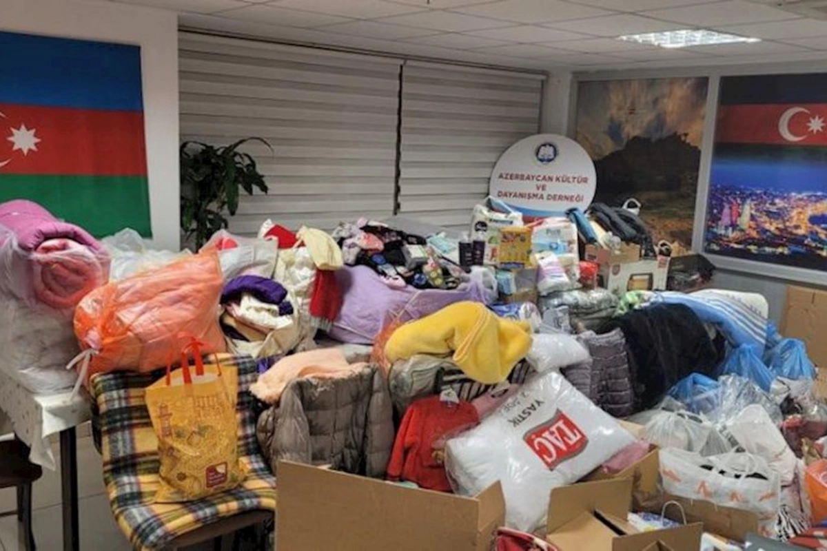 Türkiyədəki Azərbaycan diasporu zəlzələdən zərərçəkənlərə yardım edib