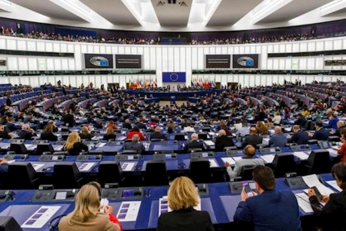 Avropa Parlamentinin deputatı korrupsiya ittihamı ilə saxlanıldı