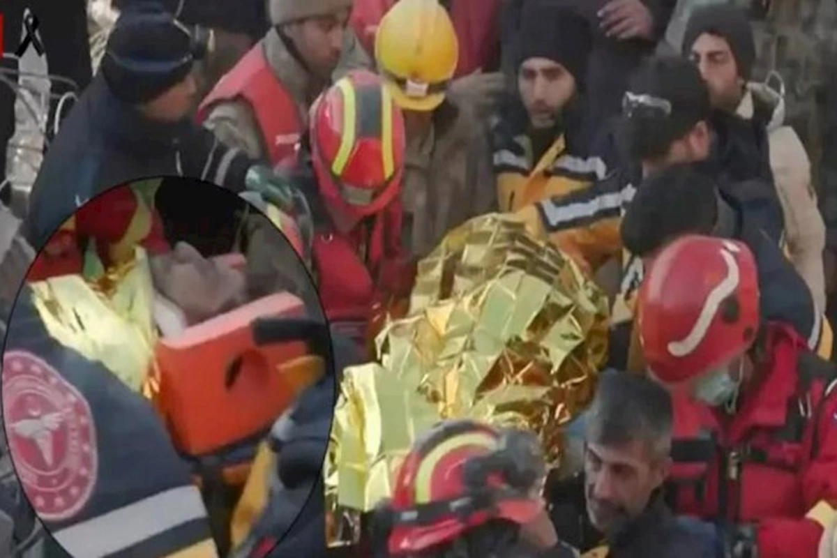 Türkiyədə dağıntılar altından 149 saatdan sonra 35 yaşlı kişi sağ olaraq xilas edilib