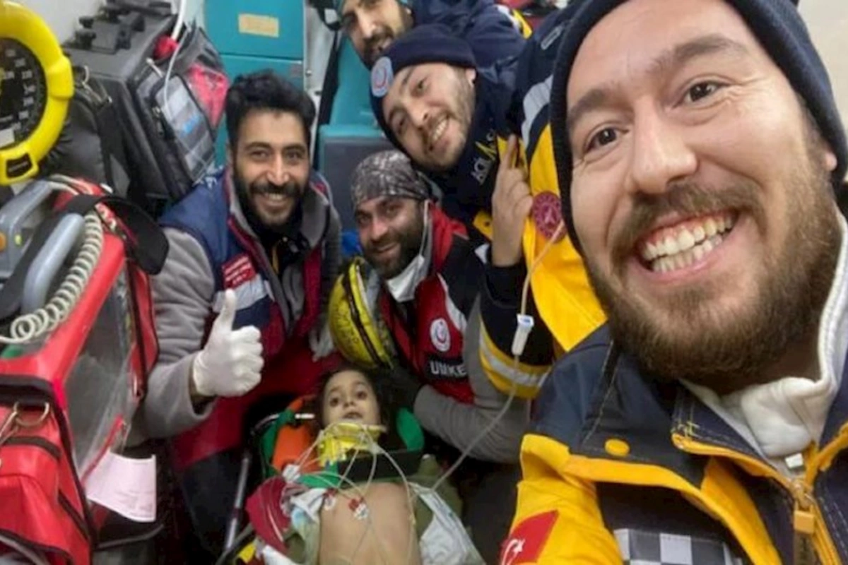 Türkiyədə dağıntılar altından 136 saat sonra bir daha bir uşaq xilas edilib