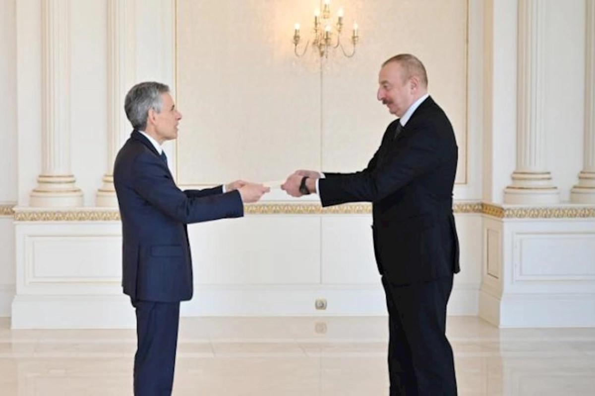 Prezident yeni səfirin etimadnaməsini qəbul edib — FOTOLAR