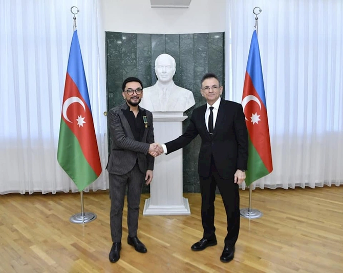 Mədət Quliyev 14 fevralda Faiq Ağayevi təltif etdi — FOTO