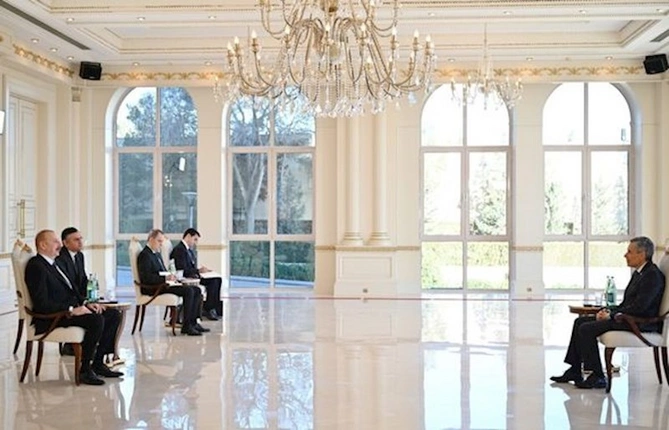 Prezident yeni səfirin etimadnaməsini qəbul edib — FOTOLAR