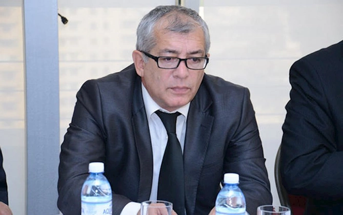 General həbsdən çıxmaq üçün yarım milyon verib?