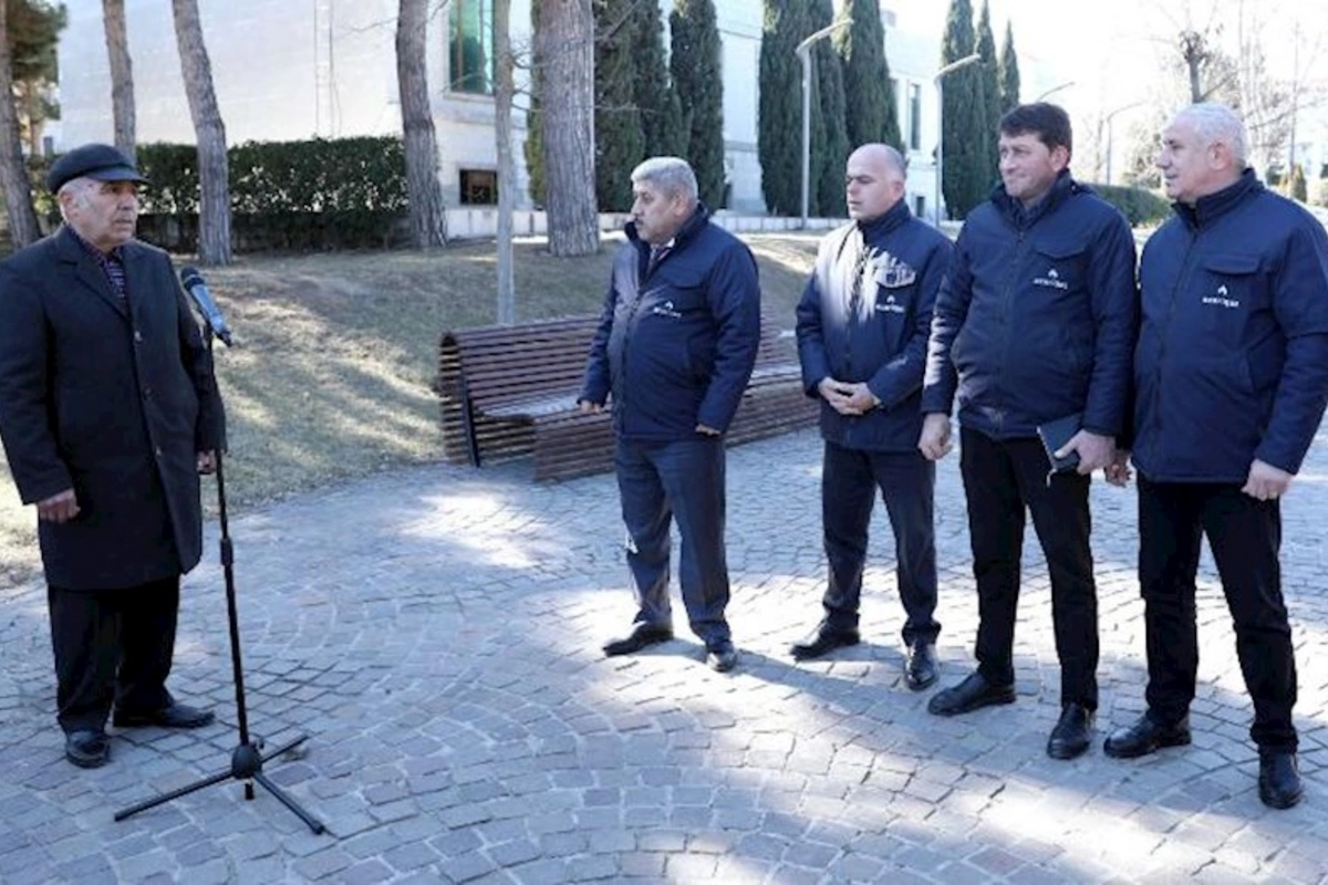 Sayğac və qaz xətlərinin yerinin dəyişdirilməsi, yeni yaşayış massivinin qazlaşdırılması Açıq mikrofonda — FOTOLAR