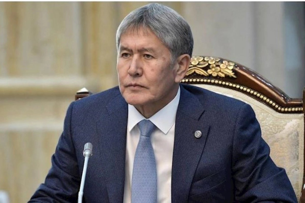 Atambayev ölkəni tərk etdi