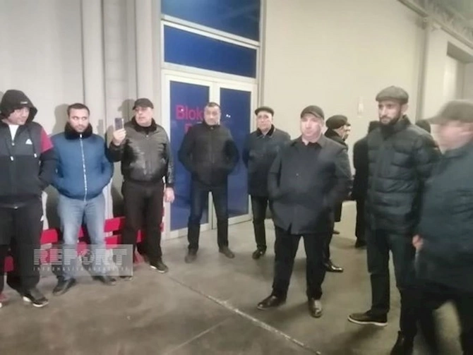 Zəlzələdə həlak olan azərbaycanlı tələbələrin cənazələri Bakıya gətirildi — VİDEO/FOTO Zəlzələdə həlak olan azərbaycanlı tələbələrin cənazələri Bakıya gətirildi — VİDEO/FOTO
