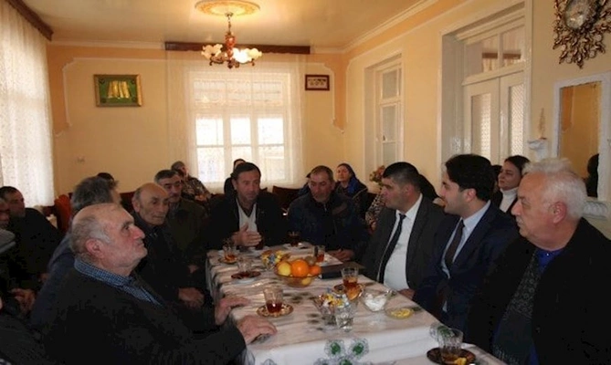 Qazaxın icra başçısı axıska türklərinə niyə başsağlığı verdiyini açıqlamadan xəbəri saytdan sildirdi — FOTO