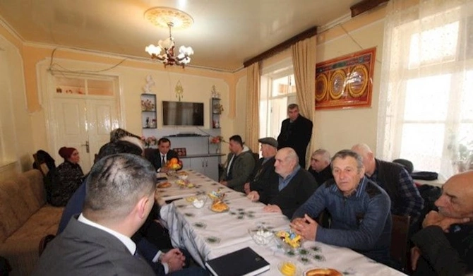 Qazaxın icra başçısı axıska türklərinə niyə başsağlığı verdiyini açıqlamadan xəbəri saytdan sildirdi — FOTO