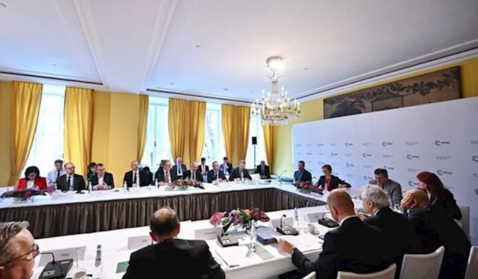 İlham Əliyev Münhendə enerji təhlükəsizliyi ilə bağlı dəyirmi masada iştirak edib — YENİLƏNİB (FOTO)